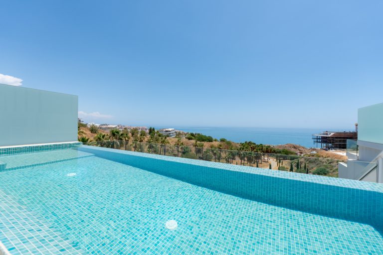 Villa for sale in Higueron Peninsula Villa